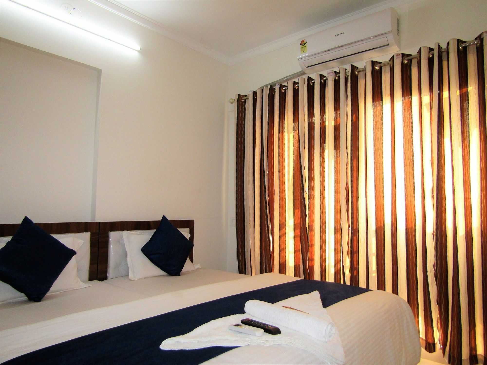 Dreams Apartment Mumbai Exterior photo